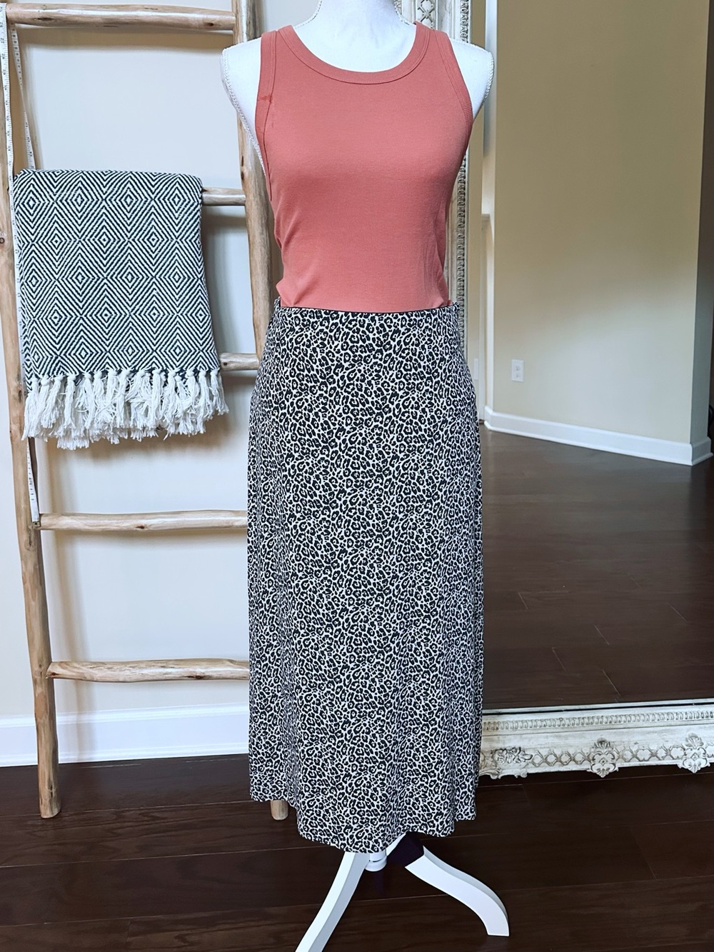 American Eagle Outfitters Leopard Maxi Skirt with Rust Tank Brand new